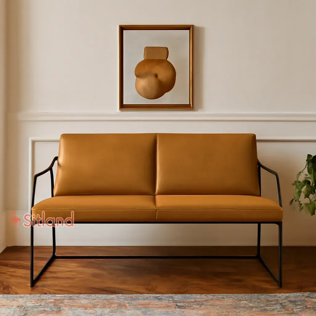 مبل مینیمال دونفره | با فریم فلزی مشکی | قابل سفارش در چرم و پارچه با رنگ‌بندی متنوع | مناسب خانه، اداری، لابی، تجاری، نیمه‌بازدر فروشگاه سیتلند