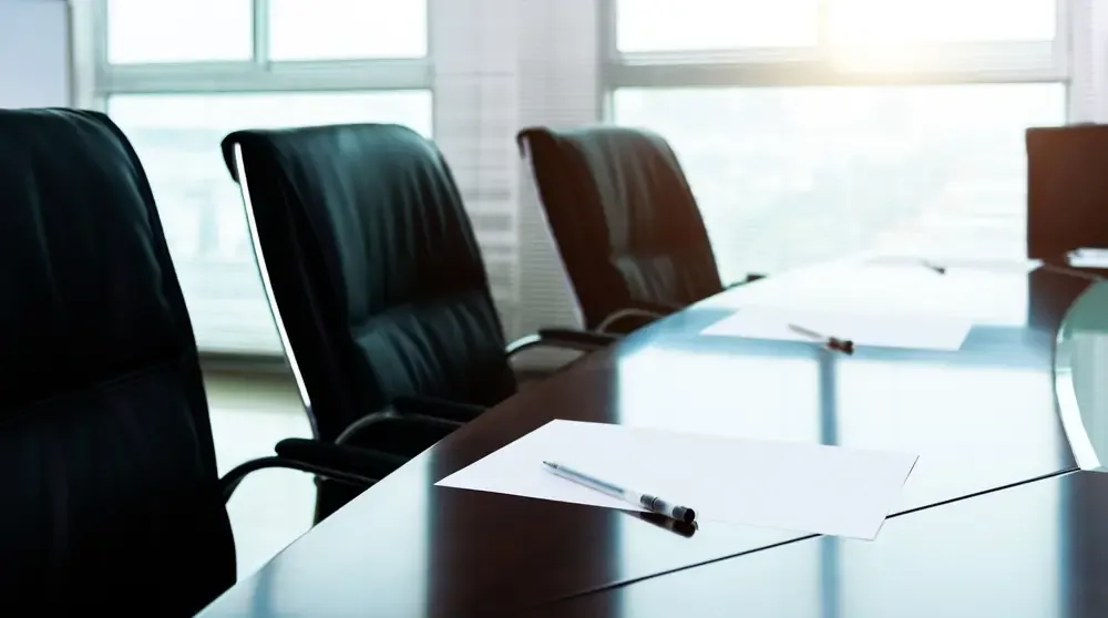 جدیدترین مدل‌های میز کنفرانس لاکچری، شیک و مدیریتی | با متریال ممتاز، مدیریت کابل | فروشگاه سیتلند